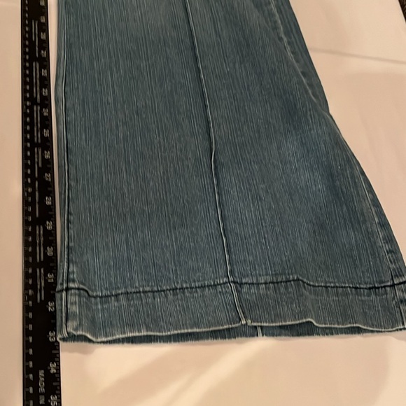 Cache size 12 blue high waist wide leg jeans Trouser style - Picture 16 of 16